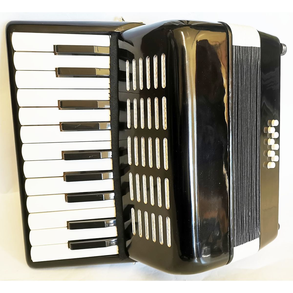 Classic Cantabile Secondo Junior - akordeon 8 bass Barva: černá